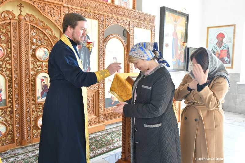 Молитвами бабушек вырос храм на земле Новороссийской! О чудесах &mdash; на Рождество