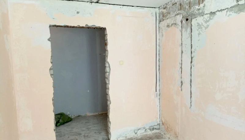 На стадионе &laquo;Строитель&raquo; начаты работы по ремонту административных зданий и раздевалок