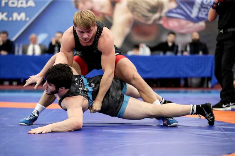 Назар Берковский из Новороссийска стал сильнейшим борцом Юга России