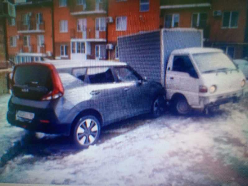 &laquo;Не учел погодных условий&raquo;. В Новороссийске проанализировали гололёдные ДТП