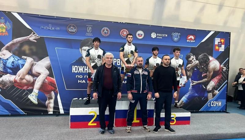 Новороссийцам покорился пьедестал Первенства ЮФО по греко-римской борьбе в Сочи
