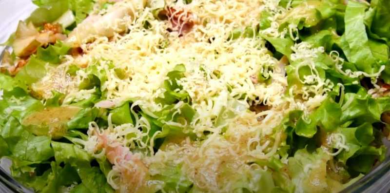 Новороссийцам расписали сроки годности салатов. Что надо доесть уже сегодня