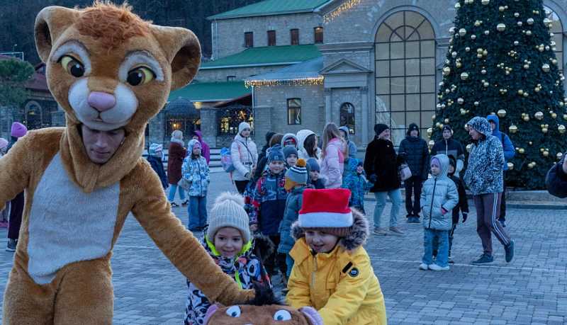 Новороссийск для отдыха в новогодние и рождественские праздники выбрали более 28 тысяч туристов