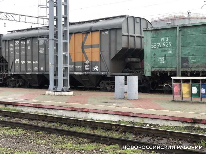 Новороссийск в 2025 году выгружал 1,2 тысячи вагонов в сутки!