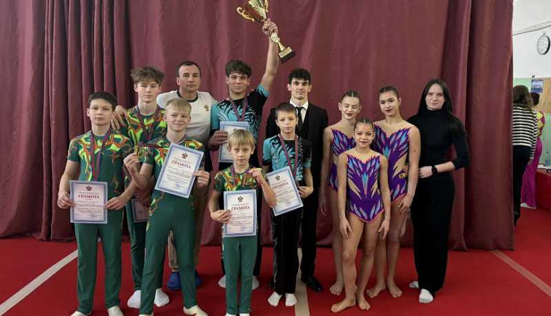 Новороссийские акробаты блистательно выступили на престижных соревнованиях 