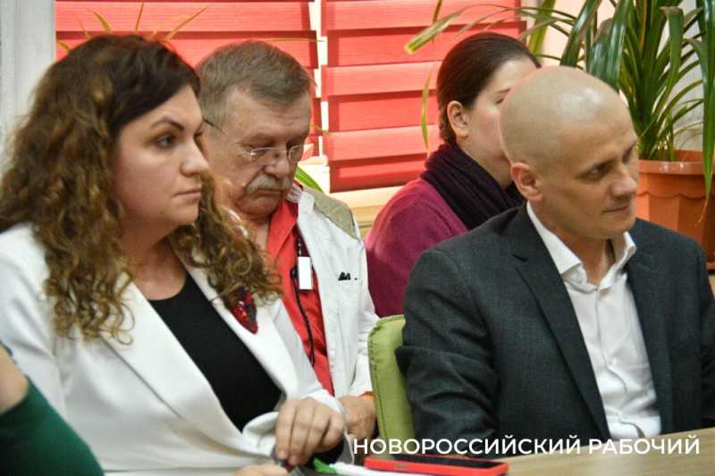 О выставочном зале в Новороссийске, бесплатных мероприятиях и нашей культуре