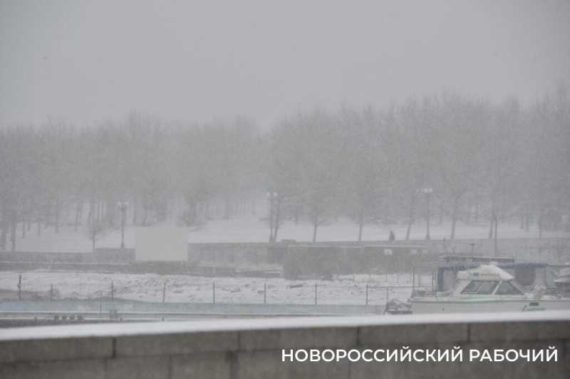 Перевал закрыт. Новороссийск ждут все погодные неприятности разом