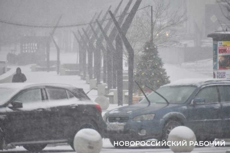 Перевал закрыт. Новороссийск ждут все погодные неприятности разом