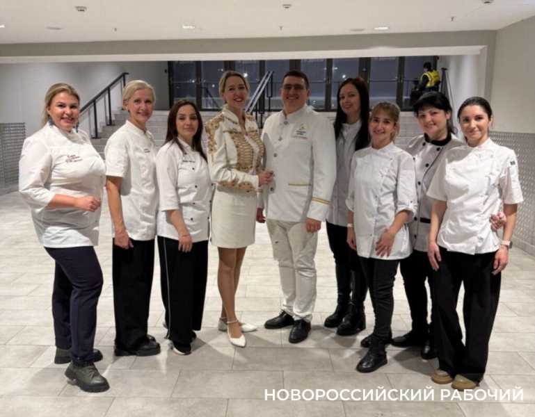 Плющенко был в восторге! Кондитер из Новороссийска делала торт Гном Гномычу