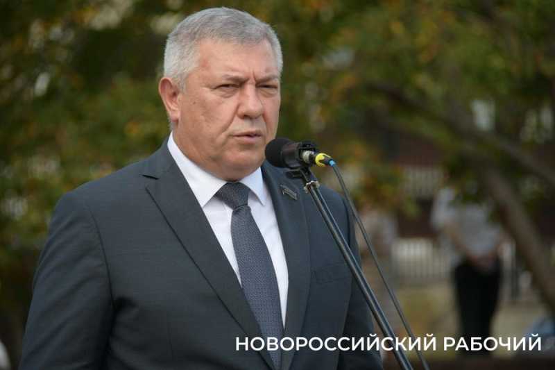 Председатель Думы Новороссийска поделился списком любимых книг