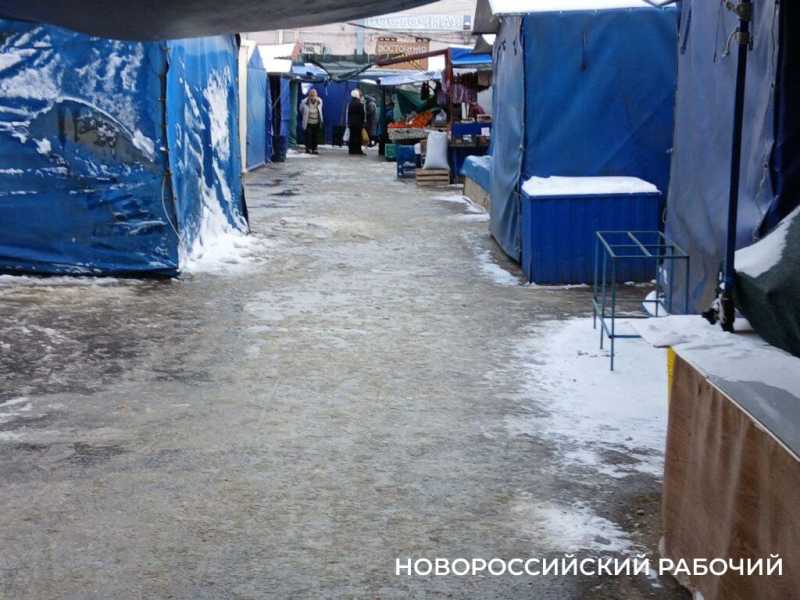 Рынок Новороссийска опустел из-за морозов