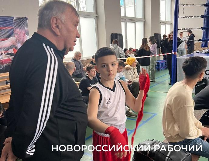 Сегодня Новороссийск простился с легендой бокса &nbsp;Владимиром Араповым