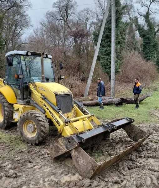 Снег, гололед, дождь&hellip;В Новороссийске борьба со стихией не останавливается