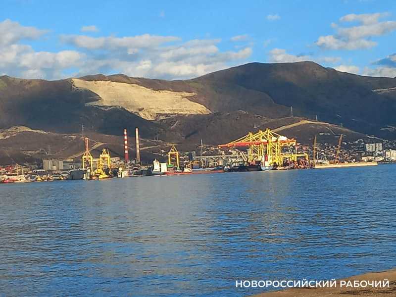 Судовладелец возместил вред от утечки мазута в порту Новороссийск