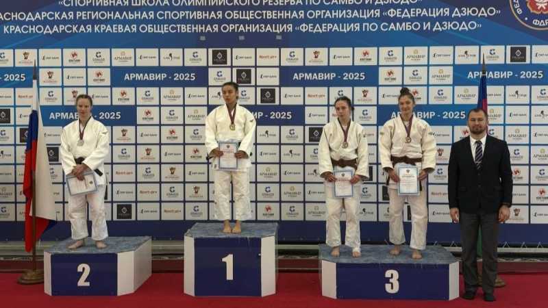 Трое новороссийских дзюдоистов будут бороться за право выступить на первенстве России