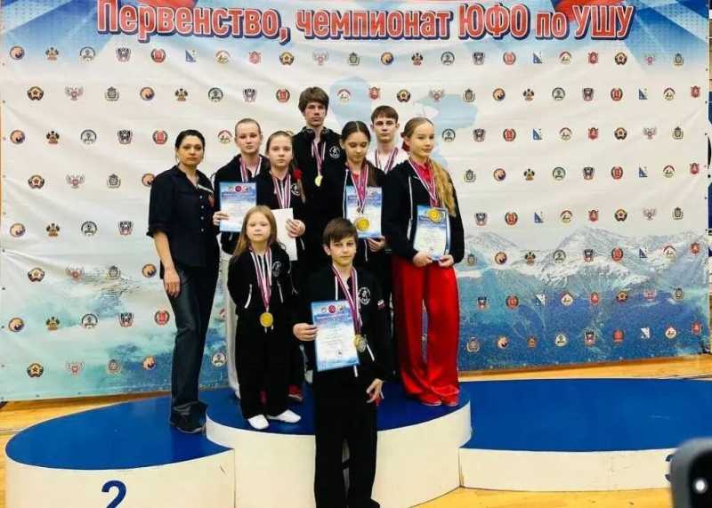 Ушуисты из Новороссийска триумфально выступили на чемпионате и первенстве ЮФО