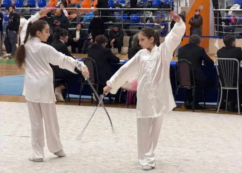 Ушуисты из Новороссийска триумфально выступили на чемпионате и первенстве ЮФО