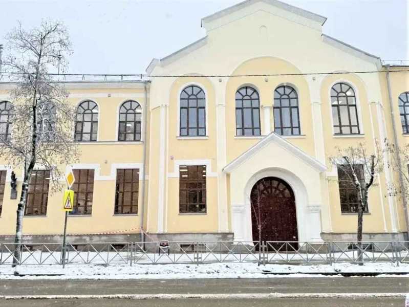 В Краснодаре завершили реставрацию старинного здания школы №8