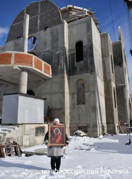 В Новороссийске храм назовут в честь подаренной старинной Тихвинской иконы Божией матери