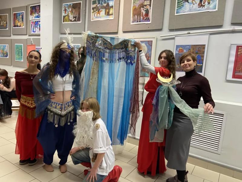 В Новороссийске оживили картины известных художников