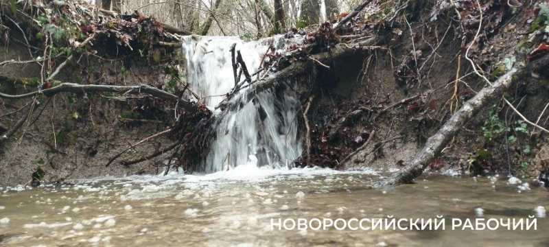 В Новороссийске с гор бегут чистейшие ручьи