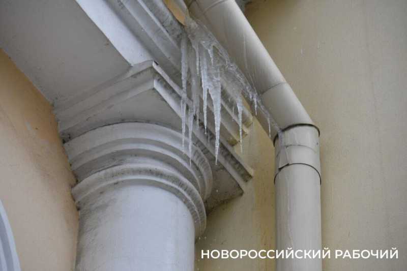 В Новороссийске сосулька упала на 8-летнего ребенка