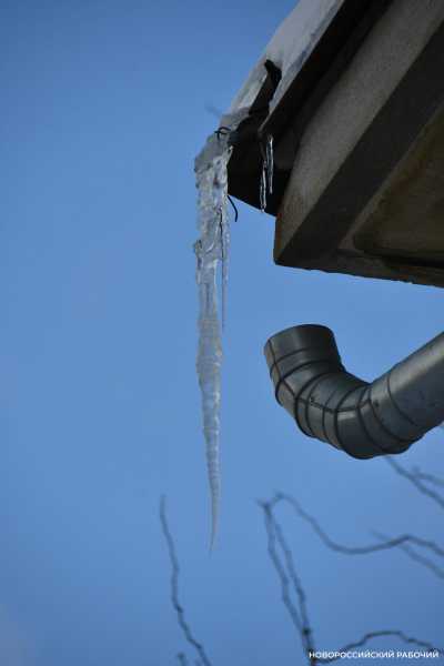 В Новороссийске сосулька упала на 8-летнего ребенка