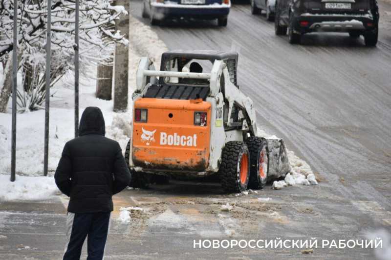 В Новороссийске стихию удается победить не везде. Фоторепортаж &laquo;НР&raquo;