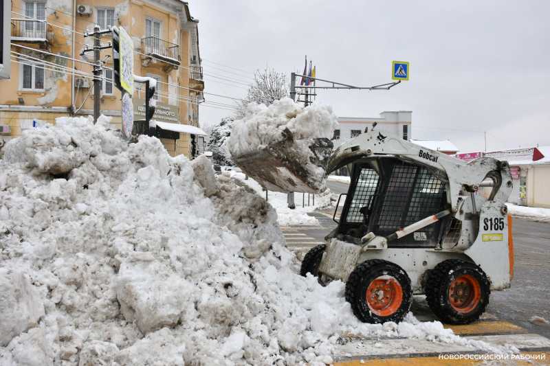 В Новороссийске стихию удается победить не везде. Фоторепортаж &laquo;НР&raquo;