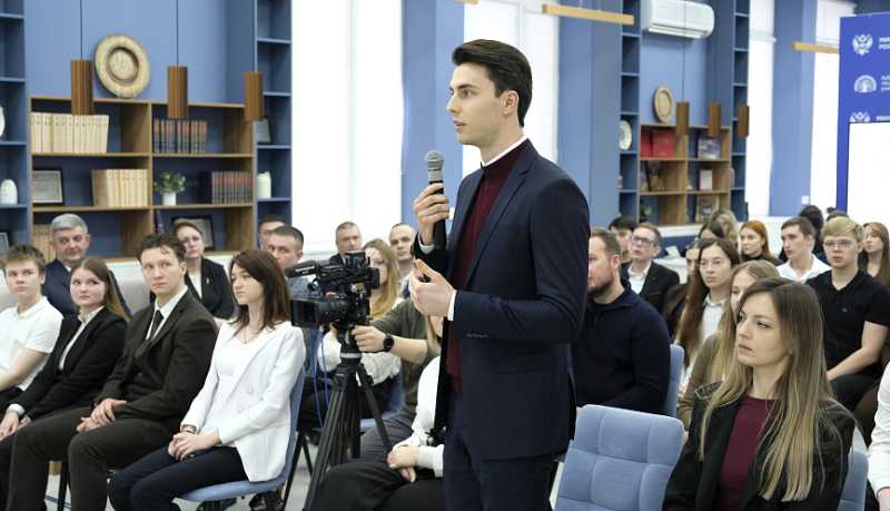 Вениамин Кондратьев на встрече со студентами кубанских вузов предложил увеличить количество лауреатов &laquo;Премии IQ года&raquo;