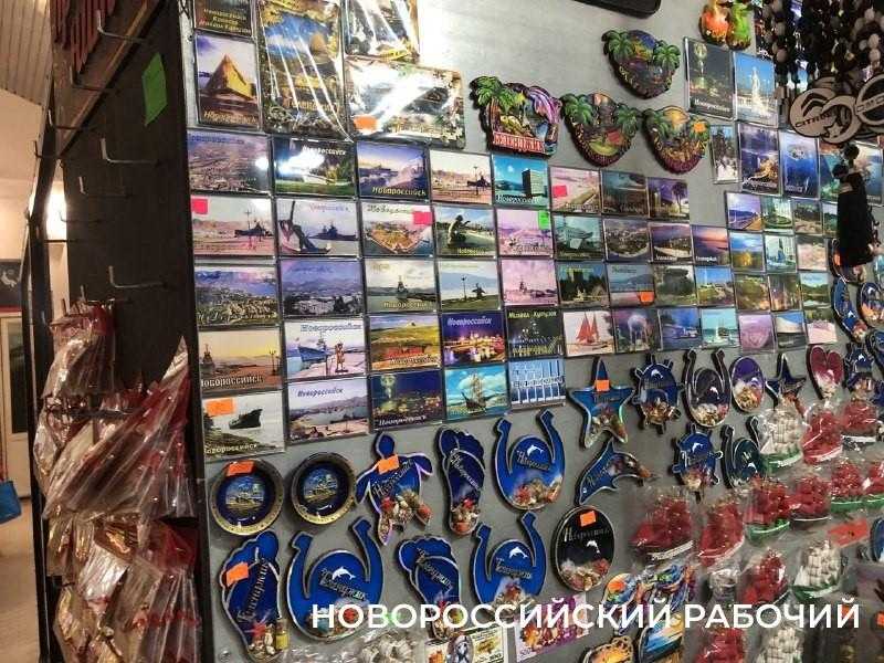 Вокзал Новороссийска встречает и провожает гостей по-советски