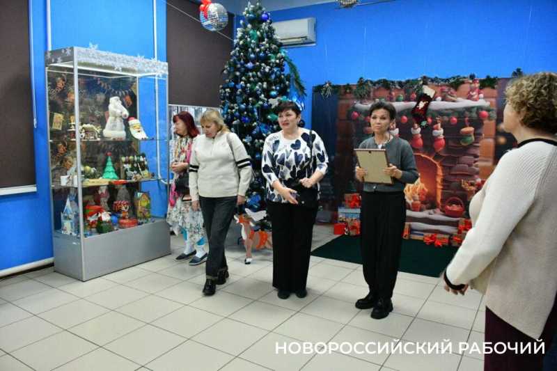 Вышивка против тревожности. Новороссийская мастерица советует