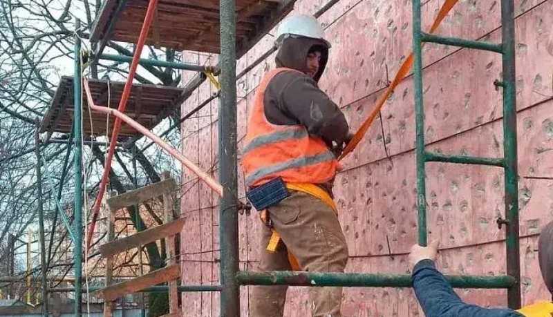 Завершился первый этап масштабного капитального ремонта Детской школы искусств в станице Раевской