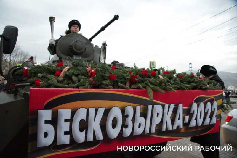 58 лет назад в &laquo;Новороссийском рабочем&raquo; придумали легендарную &laquo;Бескозырку&raquo;