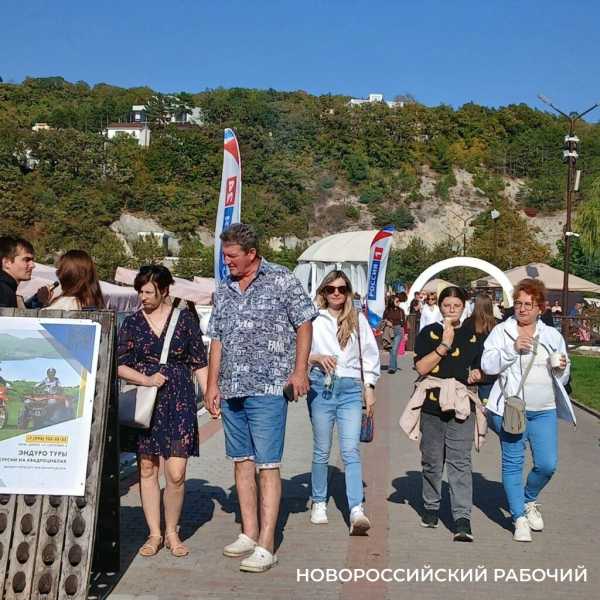 Борис Титов: о новой дороге в Абрау-Дюрсо, свалке, состоянии озера и количестве туристов