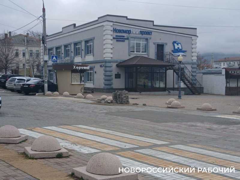 Голуби, аллея, дорога к храму &ndash; в зимние дни жители Новороссийска выходят на бульвар