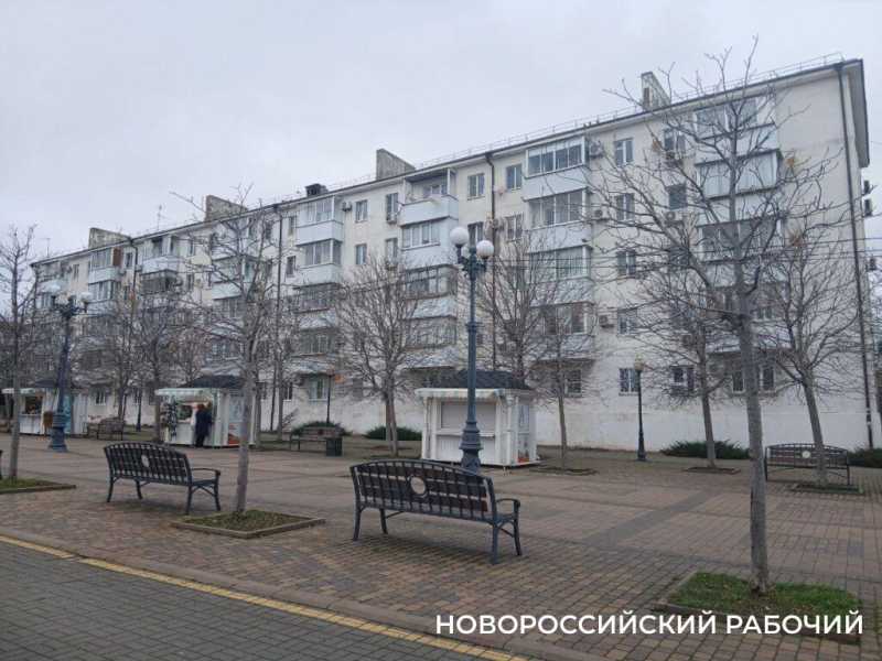 Голуби, аллея, дорога к храму &ndash; в зимние дни жители Новороссийска выходят на бульвар