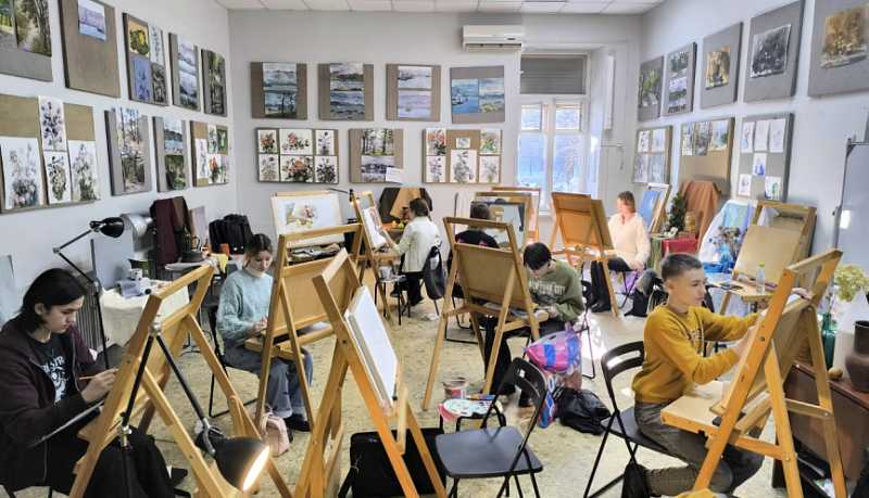 Юные новороссийские художники успешно заявили о своих талантах на XVIII Южно-Российской межрегиональной олимпиаде &laquo;Архитектура и искусство&raquo;