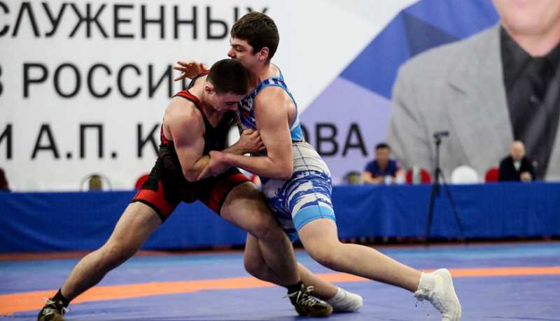 Новороссийский спортсмен на первенстве ЮФО по греко-римской борьбе завоевал серебро и путевку на Первенство России