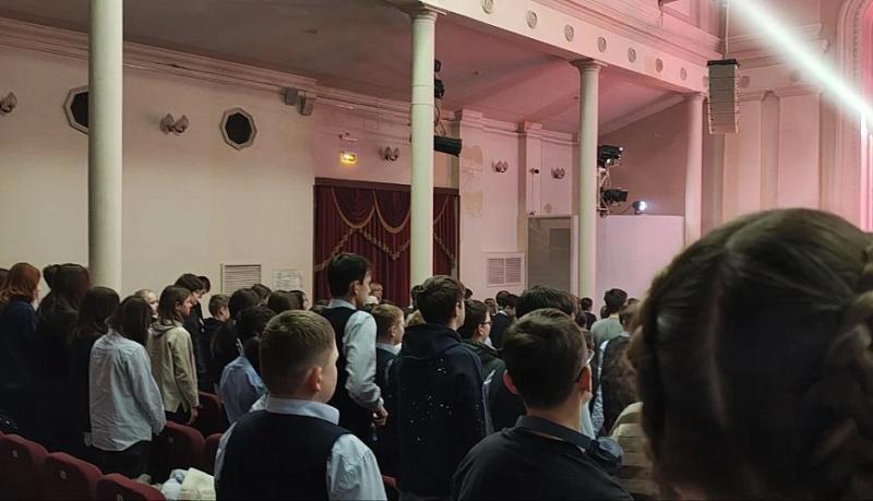 Подвигу участников обороны города-героя Новороссийска посвятили литературно-музыкальный спектакль &laquo;Легендарный десант&raquo;