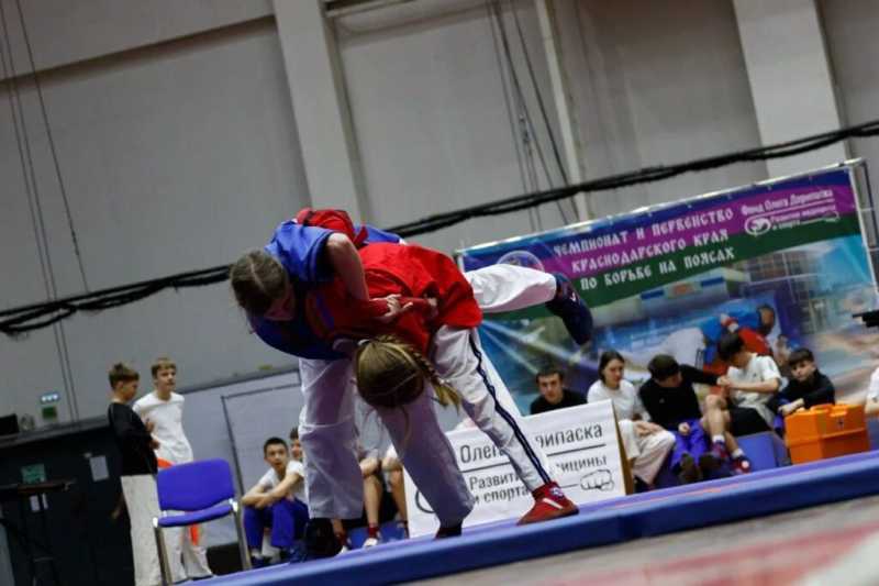 Спортсмены из Новороссийска стали победителями чемпионата по древней борьбе на поясах