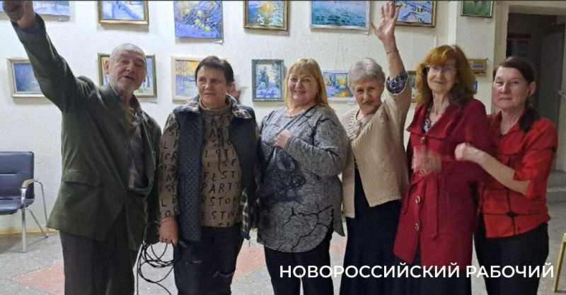 Танцы &mdash; это терапия одиночества! В Новороссийске на вечеринках &laquo;60+&raquo; люди дружат, общаются и женятся