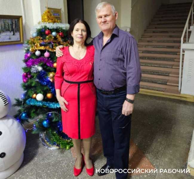 Танцы &mdash; это терапия одиночества! В Новороссийске на вечеринках &laquo;60+&raquo; люди дружат, общаются и женятся