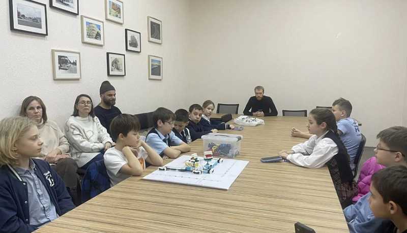 Управление дорог и &laquo;Первый Робот&raquo;: юные новороссийцы презентовали проекты развития дорожной инфраструктуры города