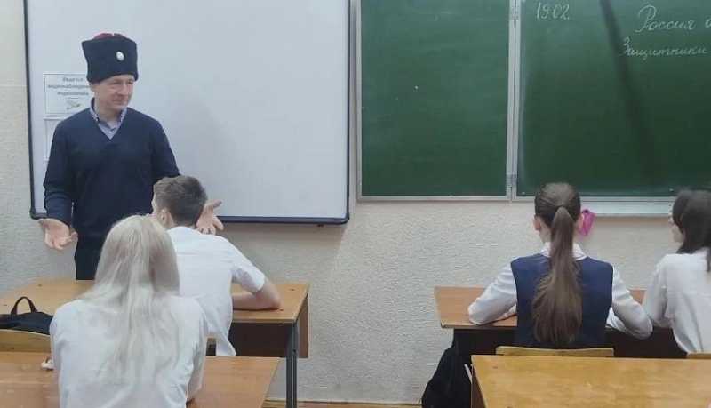 В ХКО &laquo;Невский&raquo; Новороссийского РКО организовали работу казаков-наставников в подшефной школе