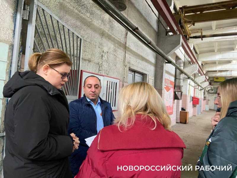 В Новороссийске будут водить туристов на экскурсии в троллейбусное депо