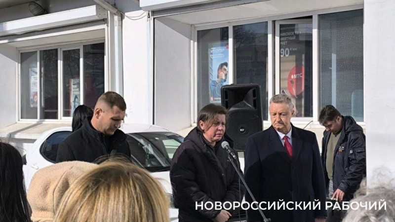 В Новороссийске открыли памятную табличку гвардии рядовому, погибшему на СВО