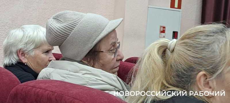 В Новороссийске партию &laquo;Зеленых&raquo; не пустили на свалку. Но оценить масштабы бедствия москвичи успели