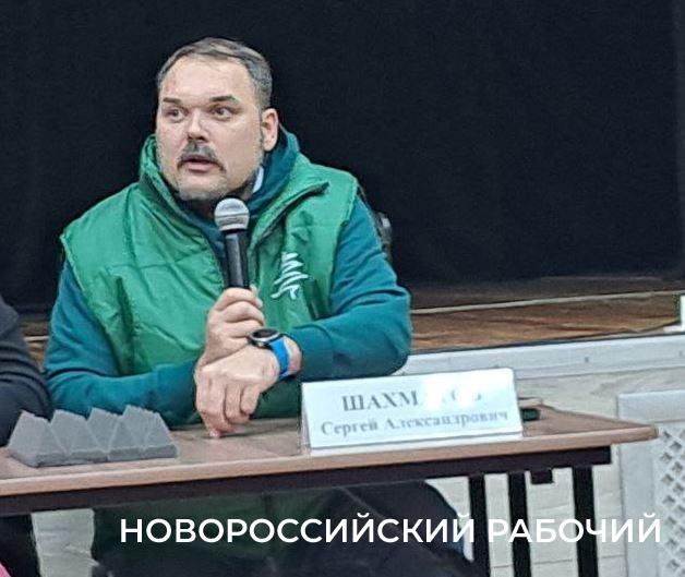 В Новороссийске партию &laquo;Зеленых&raquo; не пустили на свалку. Но оценить масштабы бедствия москвичи успели