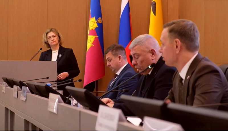 В Новороссийске продолжают развивать меры социальной поддержки педагогов